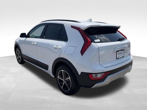 New 2026 Kia Niro EX FWD image 6