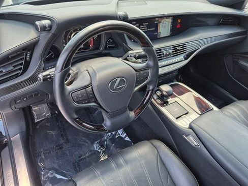 Used 2018 Lexus LS 500 AWD w/ Luxury Package image 10