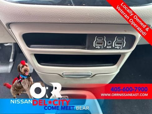 Used 2023 Chrysler Voyager LX FWD image 21