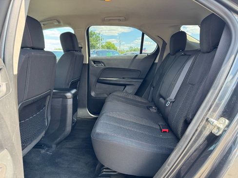 Used 2017 Chevrolet Equinox LT w/ Convenience Package FWD image 16