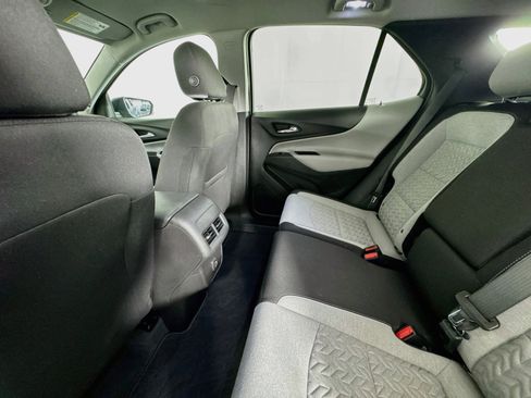 Used 2022 Chevrolet Equinox LT FWD image 23
