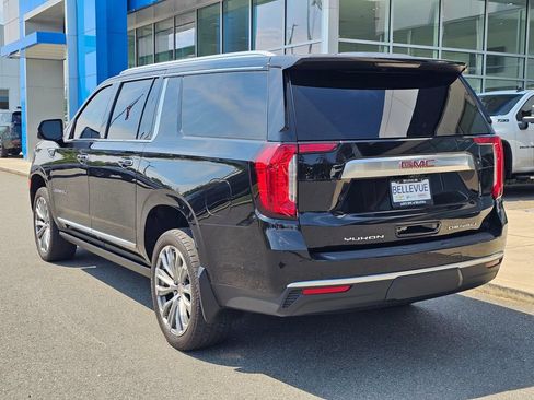 Used 2023 GMC Yukon XL Denali w/ Denali Reserve Package AWD/4WD image 3