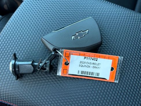 Used 2025 Chevrolet Equinox RS w/ Safety and Technology Package image 28