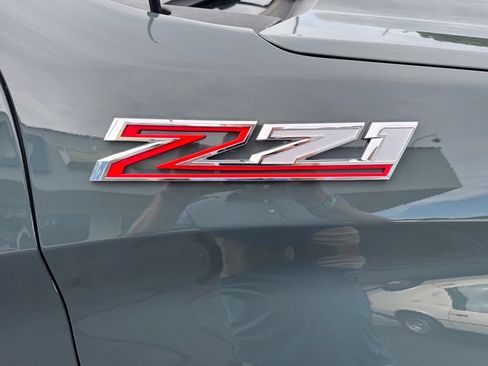 Certified 2025 Chevrolet Silverado 1500 LTZ AWD/4WD image 15