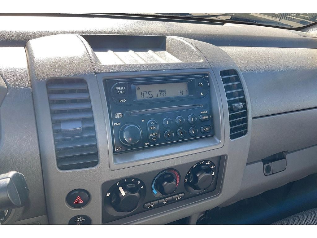Used 2007 Nissan Frontier SE w/ SE Value Truck Pkg AWD/4WD image 23