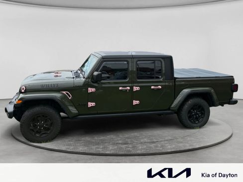 Used 2023 Jeep Gladiator Sport AWD/4WD image 8