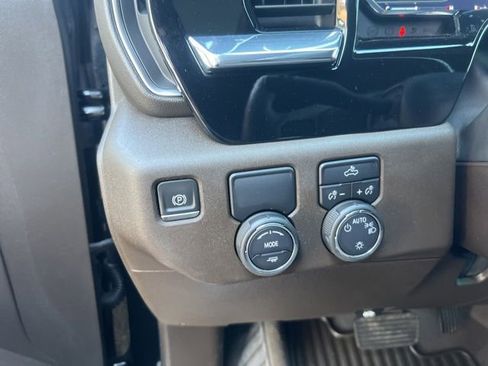 Used 2024 Chevrolet Silverado 1500 LT w/ Convenience Package II RWD image 21