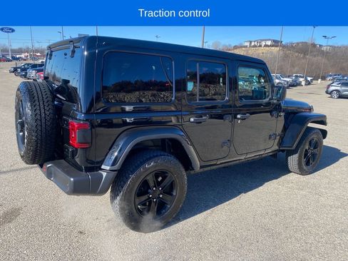Used 2023 Jeep Wrangler Sahara image 6