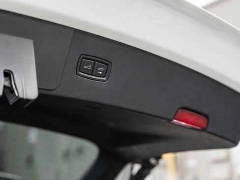 Certified 2021 Porsche Cayenne image 30