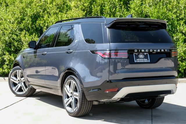 New 2026 Land Rover Discovery Limited Edition AWD/4WD image 12