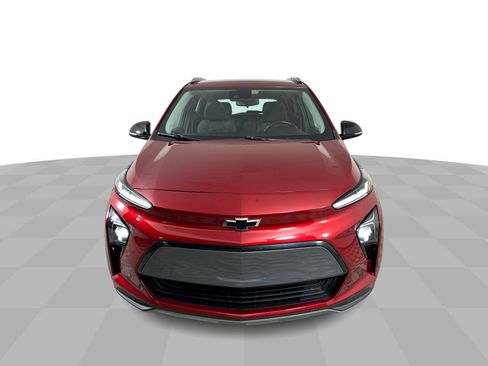Used 2022 Chevrolet Bolt EUV LT w/ Comfort Package image 39