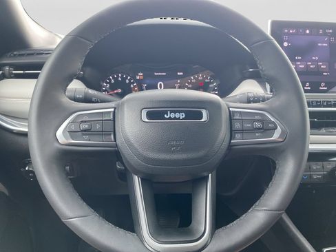 Used 2023 Jeep Compass Limited AWD/4WD image 28