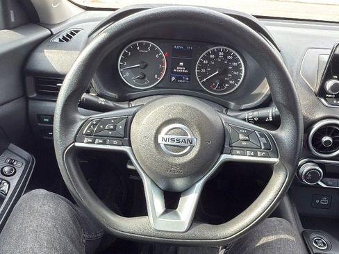 Used 2022 Nissan Sentra S image 10