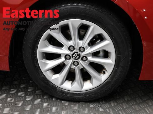 Used 2020 Toyota Corolla LE w/ LE Premium Package FWD image 31