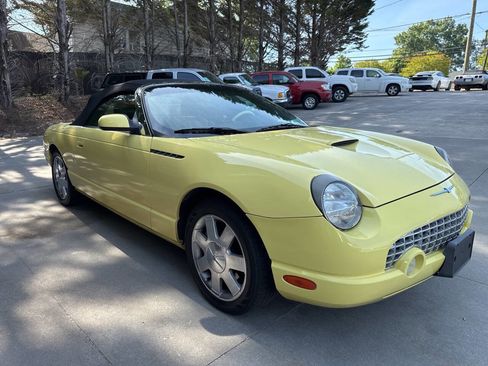 Used 2002 Ford Thunderbird RWD image 8