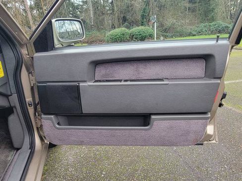 Used 1994 Volvo 960 Sedan image 21