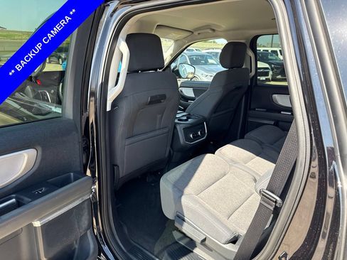 Used 2025 Ford Expedition Active RWD image 7