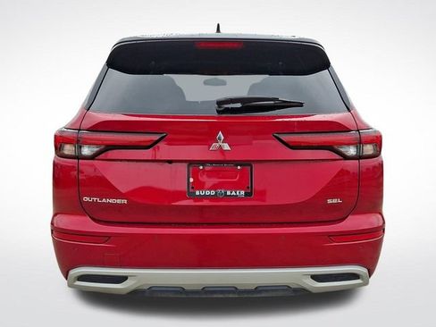 Used 2024 Mitsubishi Outlander SEL AWD/4WD image 5