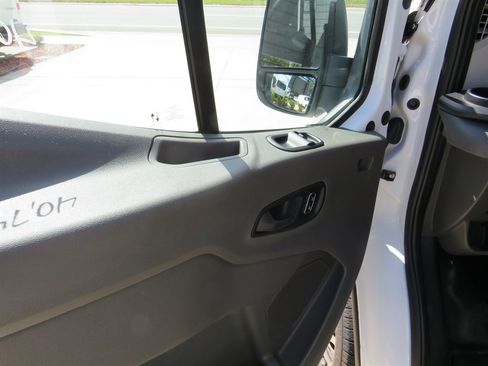 Used 2023 Ford Transit 250 High Roof image 8