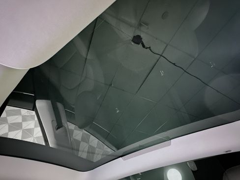 Used 2025 Tesla Model 3 Long Range image 25