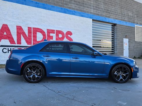 Certified 2023 Chrysler 300 Touring L w/ Popular Equipment Group image 8