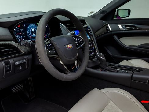 Used 2019 Cadillac CTS V w/ Carbon Fiber Package image 25