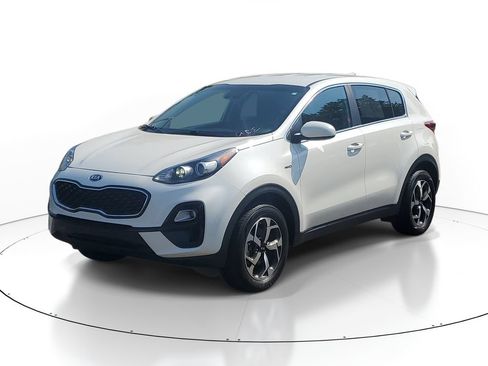 Used 2022 Kia Sportage LX AWD/4WD image 2