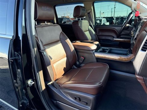 Used 2019 Chevrolet Silverado 3500 High Country w/ Duramax Plus Package image 25