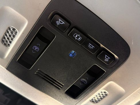 Used 2018 Toyota Camry XSE FWD image 52