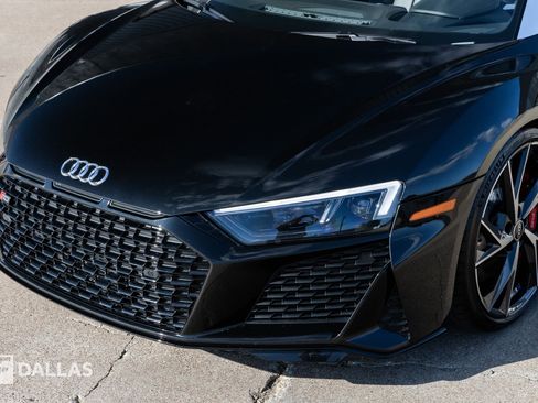 Used 2021 Audi R8 V10 w/ Premium Package image 6