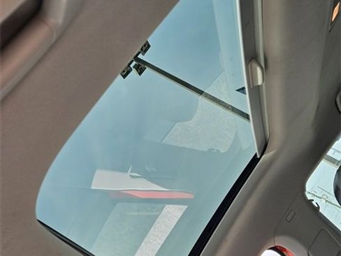 Used 2019 Volkswagen Jetta SE image 18