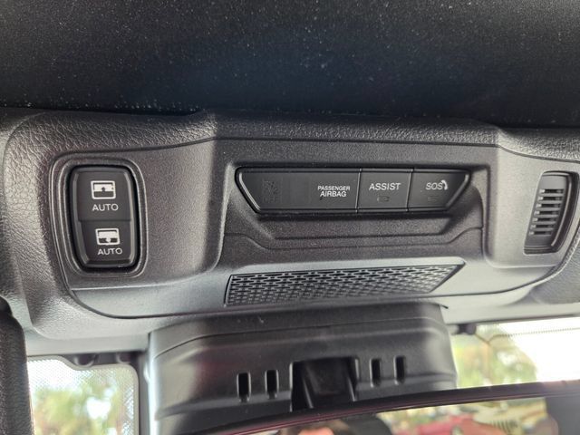 Used 2024 Jeep Wrangler Unlimited Rubicon AWD/4WD image 31