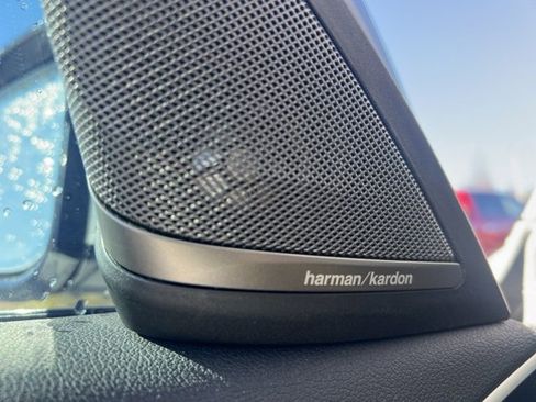 Used 2023 BMW 540i w/ M Sport Package image 27