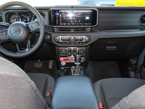 Used 2025 Jeep Wrangler Unlimited Rubicon 4xe w/ Safety Group image 10