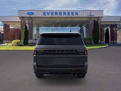 New 2026 Lincoln Navigator L Reserve AWD/4WD image 5