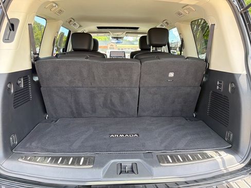 Used 2024 Nissan Armada Platinum w/ Captain's Chairs Package RWD image 45