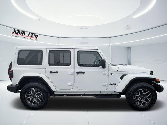 Certified 2026 Jeep Wrangler Unlimited Sahara AWD/4WD image 2