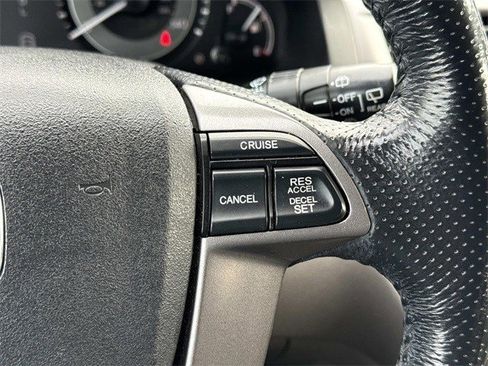 Used 2015 Honda Odyssey EX-L image 24