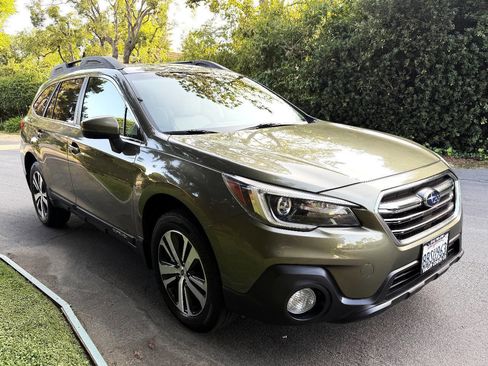 Used 2018 Subaru Outback 3.6R Limited AWD/4WD image 9