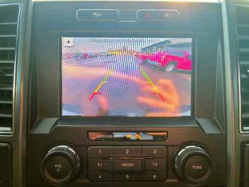 Used 2019 Ford F150 XLT w/ Equipment Group 302A Luxury image 11