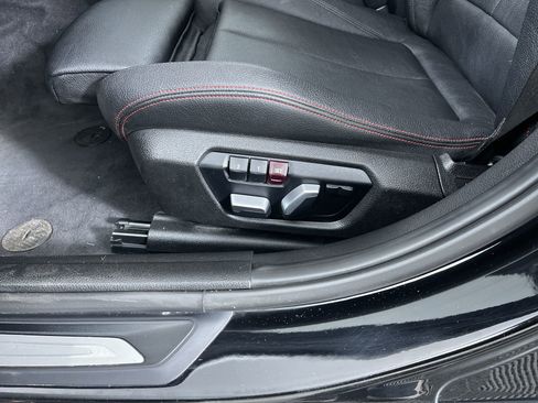 Used 2017 BMW 330i xDrive Sedan image 14