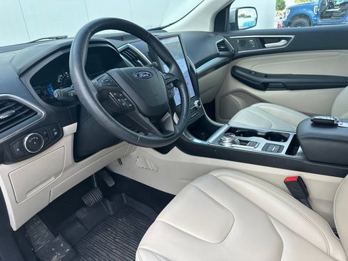 Used 2022 Ford Edge Titanium AWD/4WD image 15