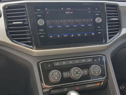 Used 2023 Volkswagen Atlas SE w/ Panoramic Sunroof Package FWD image 24