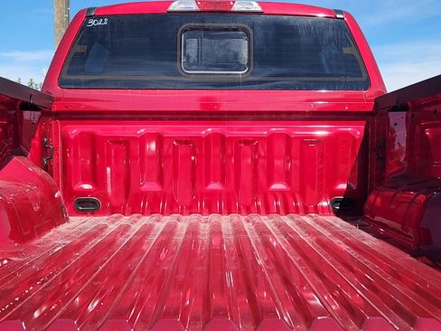 New 2025 Ford Ranger Lariat w/ FX4 Off-Road Package AWD/4WD image 18