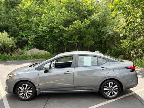 Used 2025 Nissan Versa SV w/ Trunk Package FWD image 2