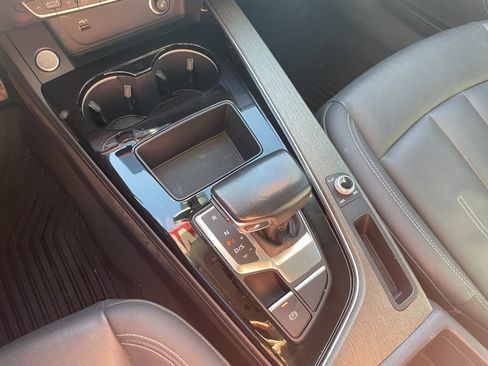 Used 2021 Audi A4 2.0T Premium w/ Convenience Package image 19