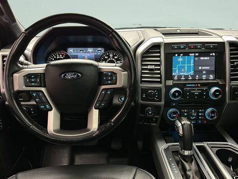 Used 2018 Ford F150 Platinum w/ Equipment Group 701A Luxury AWD/4WD image 23