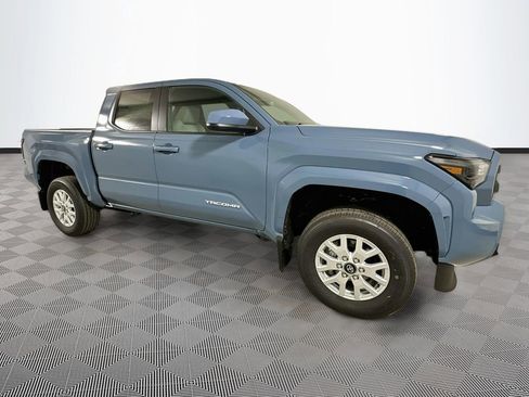 New 2026 Toyota Tacoma SR5 AWD/4WD image 3