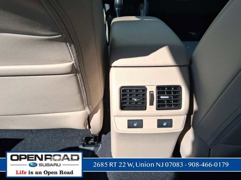 Used 2015 Subaru Legacy 2.5i Limited image 11