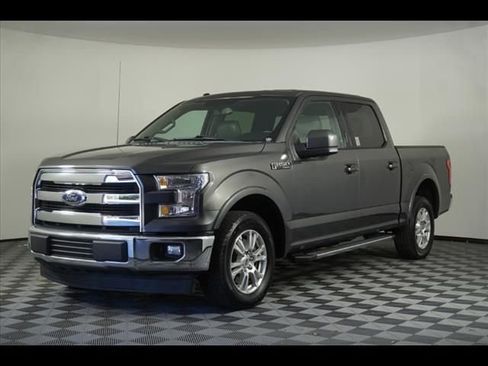Used 2017 Ford F150 Lariat RWD image 3